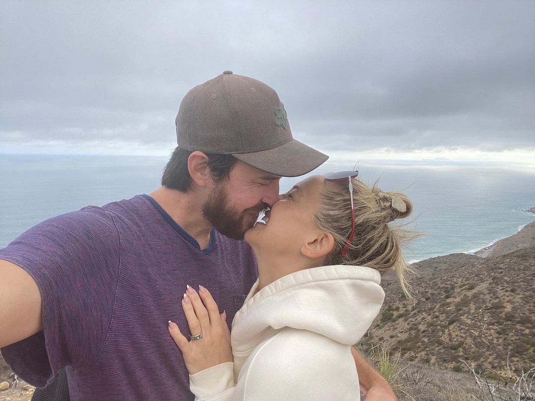 Kate Hudson engaged to Danny Fujikawa