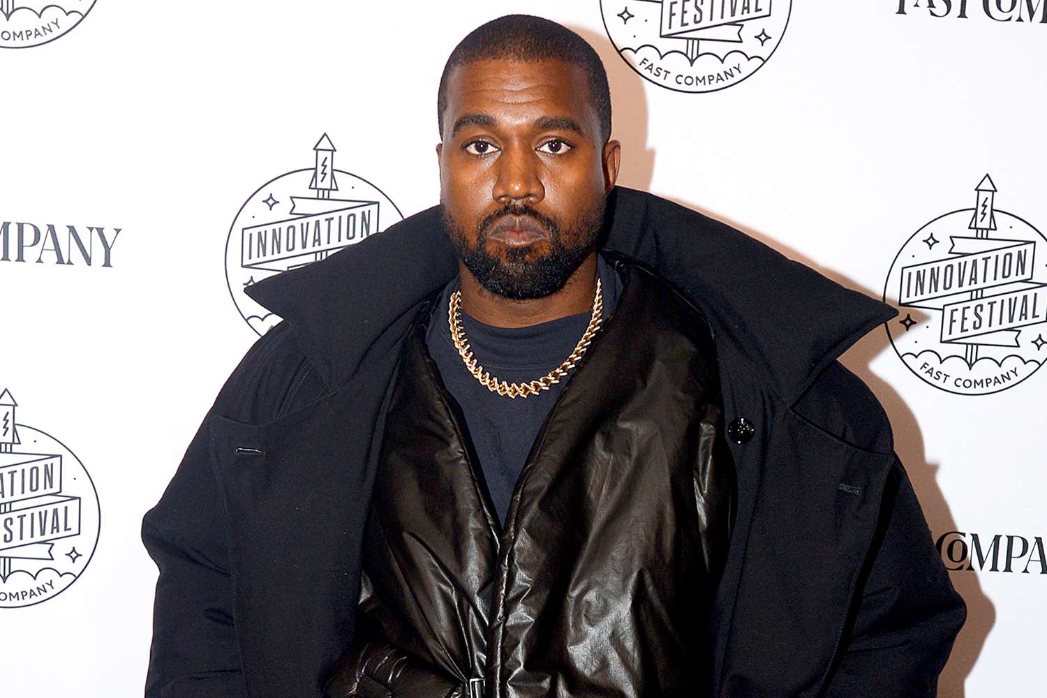 Kanye West Erases All His Instagram Photos | PEOPLE.com