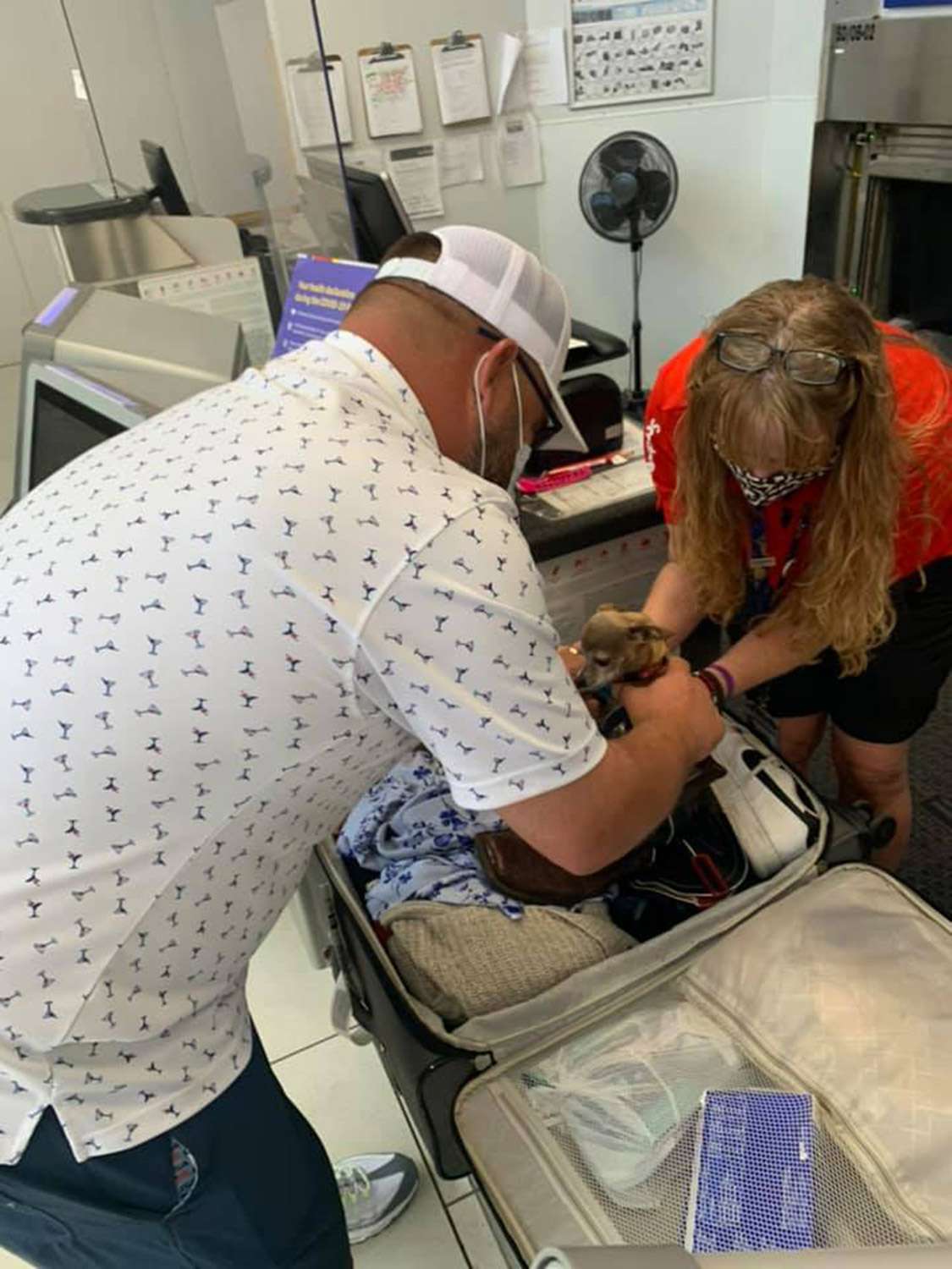 Texas Couple Discovers Their Pet Chihuahua Hiding Inside a Suitcase They Brought to the Airport