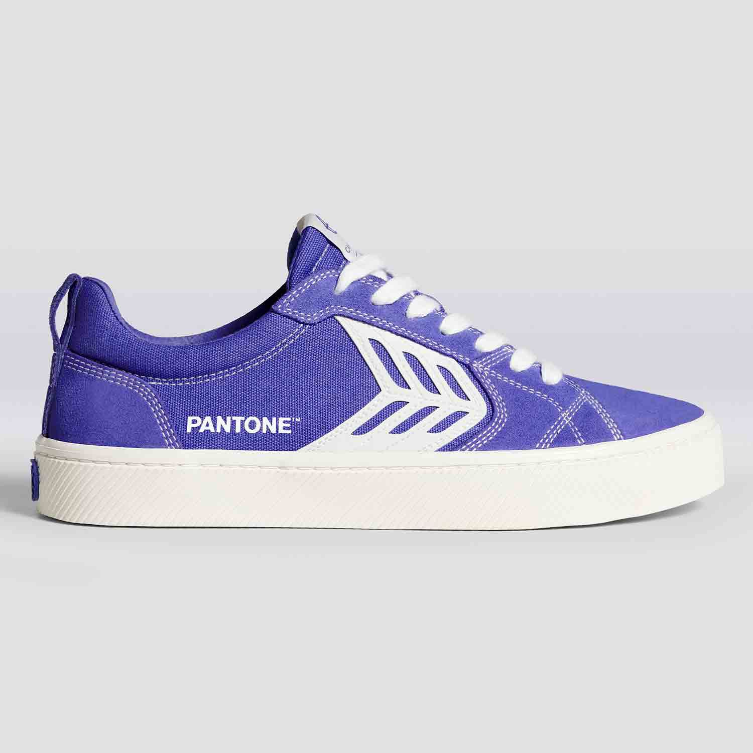 Cariuma Pantone Sneaker
