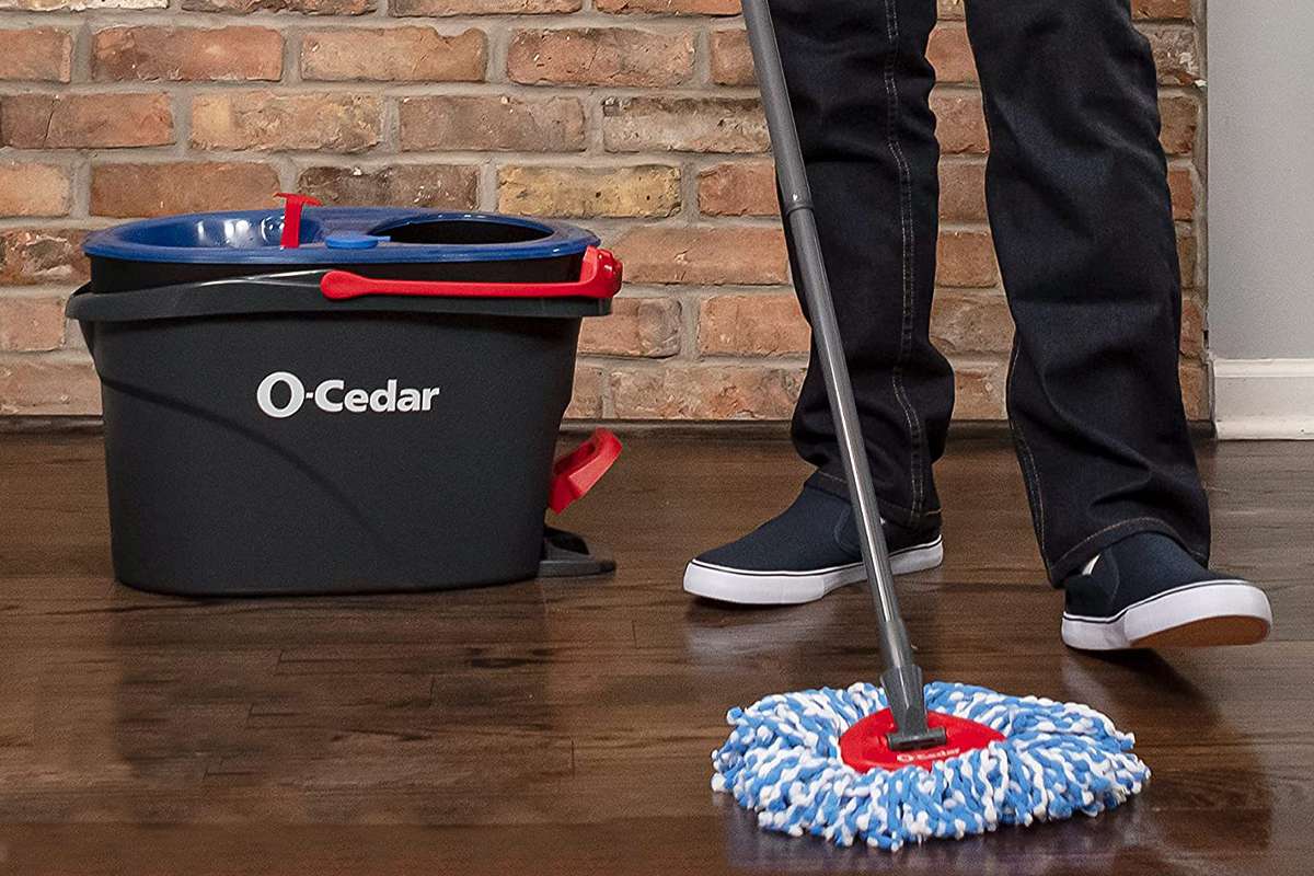 O-Cedar EasyWring Microfiber Spin Mop Bucket Floor Cleaning System Red/Gray NEW 