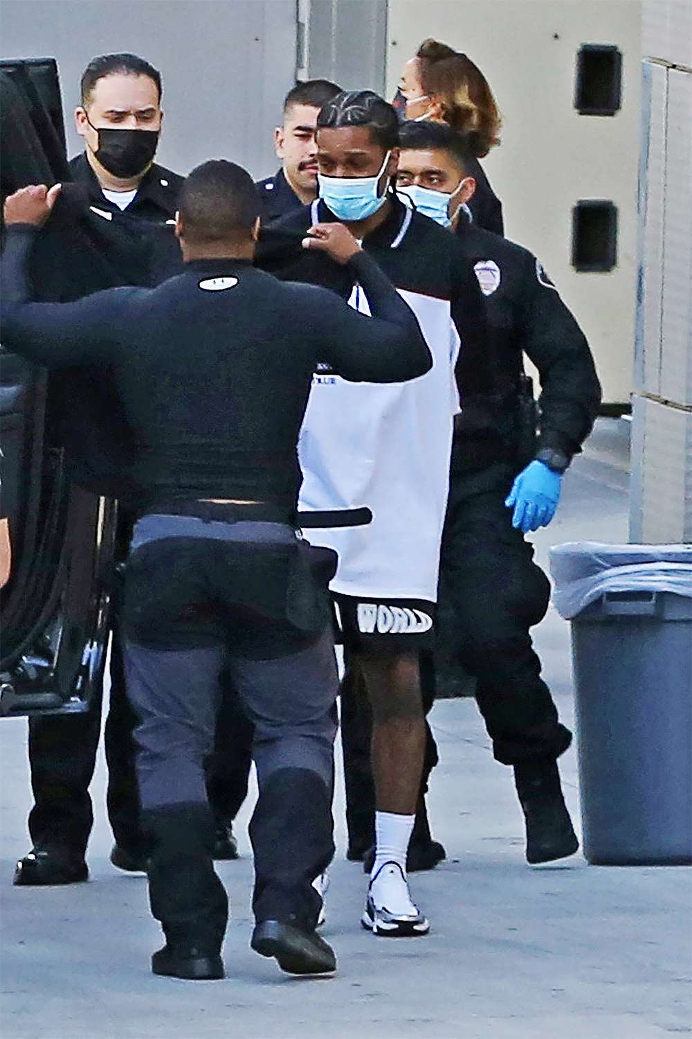 no reuse, no syndication Los Angeles, CA - *EXCLUSIVE* - A$AP Rocky is released from a Los Angeles jail after he was arrested in connection to a Nov 2021 shooting. The rapper was seen getting the VIP treatment at the LAPD Headquarters where he was being held while he posted his $550,000 bail as his anxious lawyer & bail-bondsman waited. Pictured: A$AP Rocky BACKGRID USA 20 APRIL 2022 USA: +1 310 798 9111 / usasales@backgrid.com UK: +44 208 344 2007 / uksales@backgrid.com *UK Clients - Pictures Containing Children Please Pixelate Face Prior To Publication*