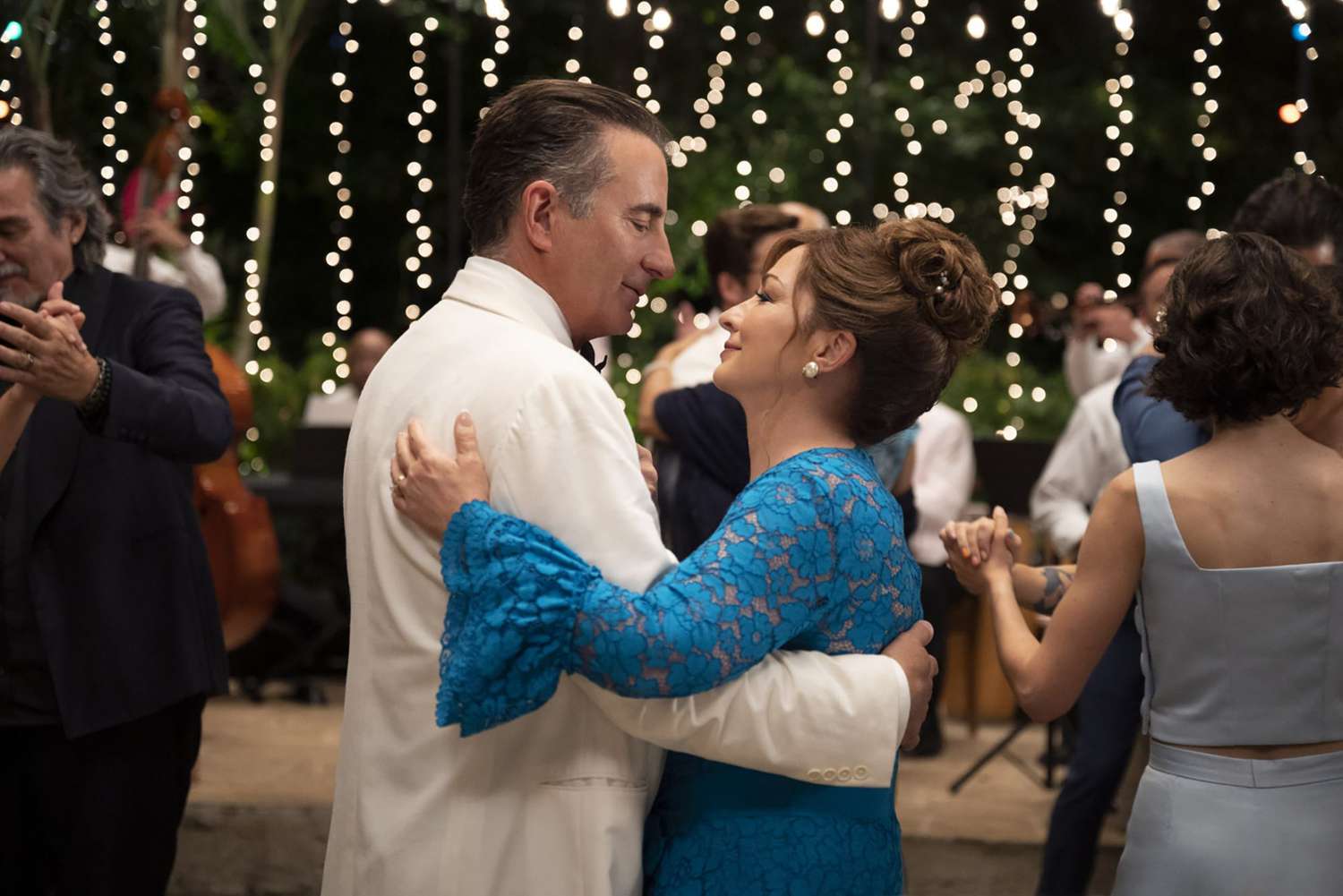 (L-R) ANDY GARCIA as Billy and GLORIA ESTEFAN as Ingrid in Warner Bros. Pictures' and HBO Max’s "FATHER OF THE BRIDE.”  Photo by Claudette Barius