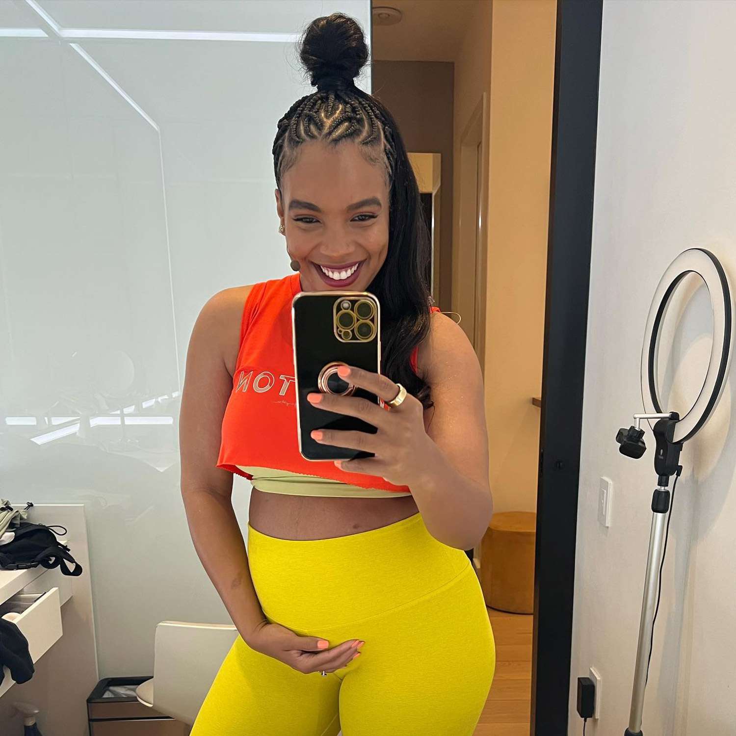 Peloton Instructor Chelsea Jackson Roberts Shows off Baby Bump After Revealing She's Pregnant With First Baby: 'My Heart is Full of Gratitude'