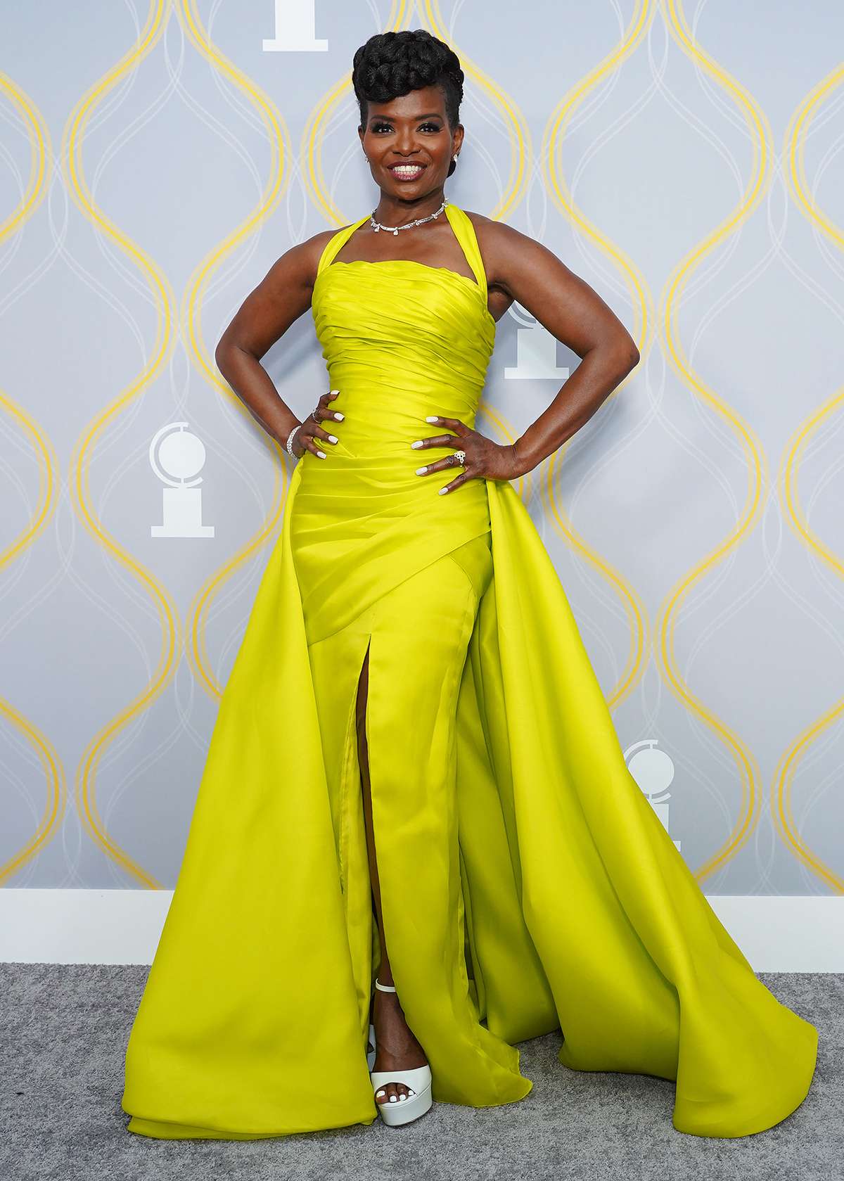 The Best Dressed Stars at the 2022 Tony Awards [PHOTOS] | PEOPLE.com