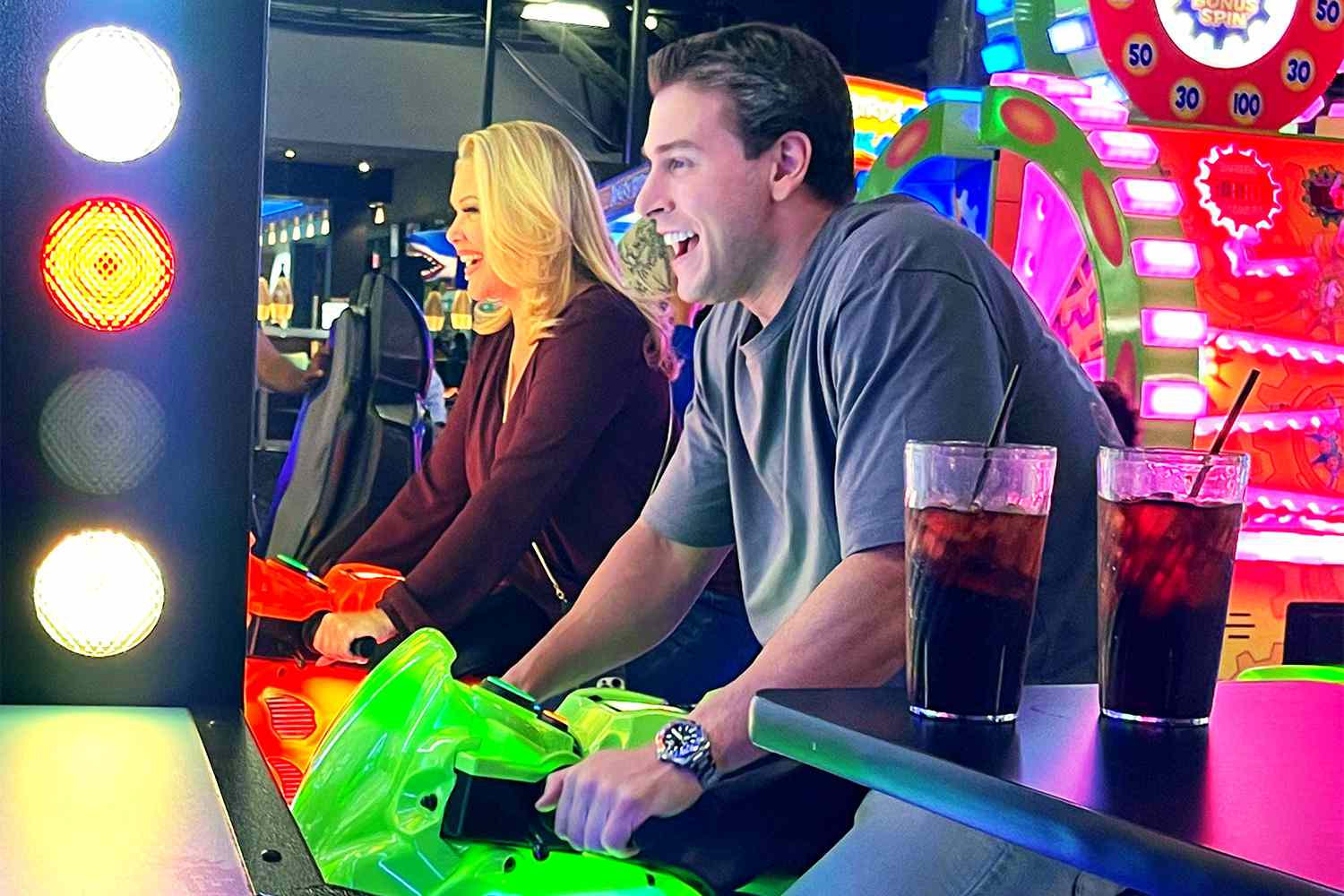 Los Angeles, CA - *EXCLUSIVE* - Shanna Moakler and her boyfriend, Matthew Rondeau are seen enjoying themselves at Dave and Busters only hours after police responded to a "Domestic Disturbance" call at Moakler's SFV home. Shanna & Matthew were seen shooting basketballs, skee-ball & motorcycles at the Northridge Dave & Busters. Pictured: Shanna Moakler, Matthew Rondeau BACKGRID USA 29 JULY 2022 BYLINE MUST READ: LionsShareNews / BACKGRID USA: +1 310 798 9111 / usasales@backgrid.com UK: +44 208 344 2007 / uksales@backgrid.com *UK Clients - Pictures Containing Children Please Pixelate Face Prior To Publication*