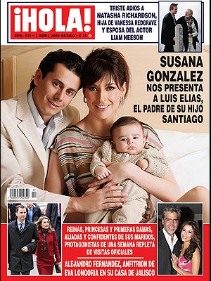 Susana Gonz&aacute;lez, Luis El&iacute;as y Santiago en la portada de Hola!