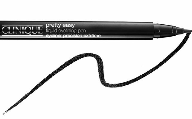 Pretty Easy Liquid Eyelining Pen, de Clinique
