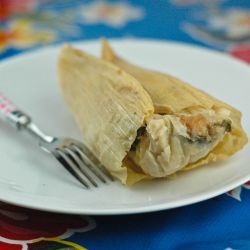 Tamales de elote con queso fresco | People en Español