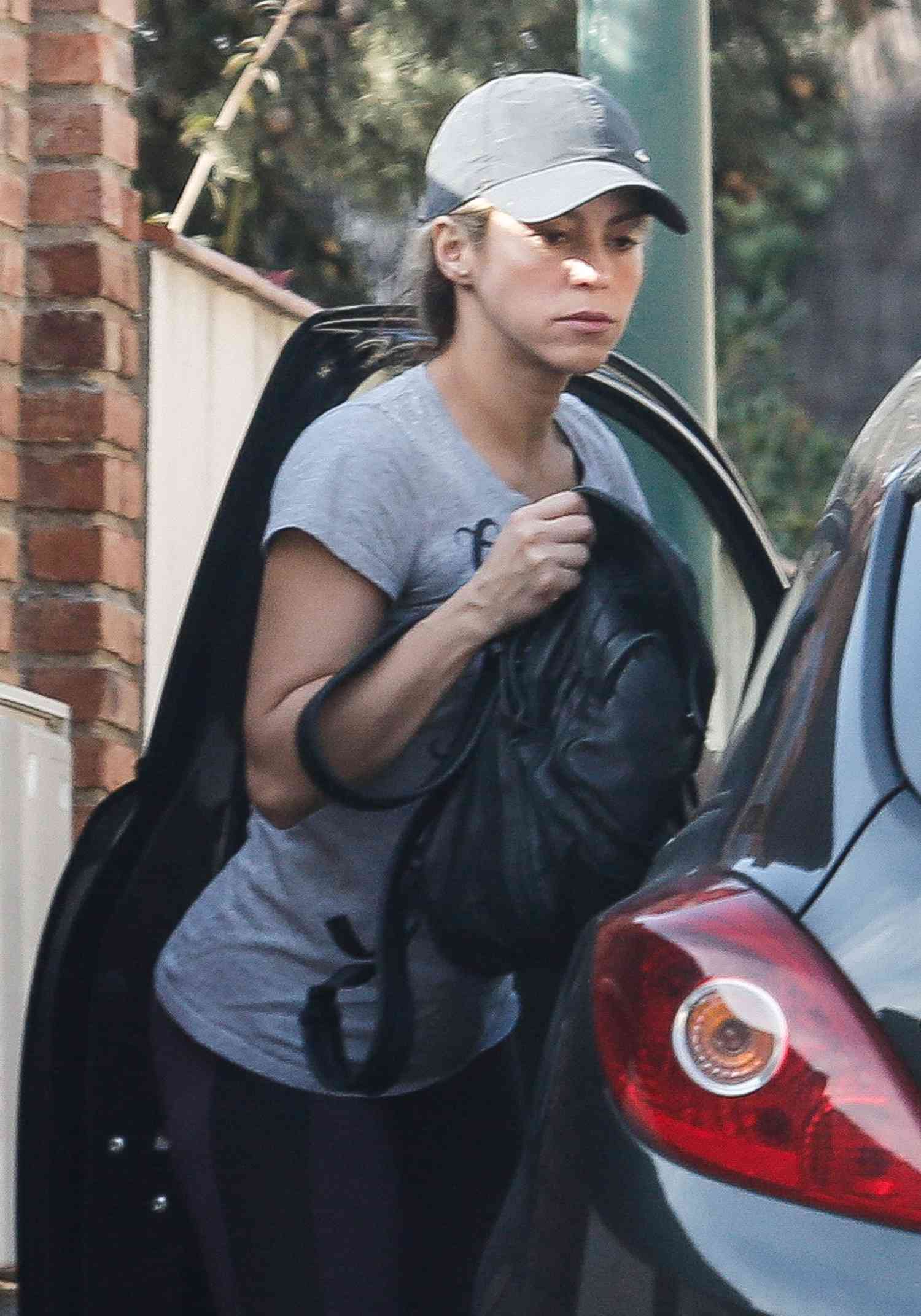 Shakira visita su casita