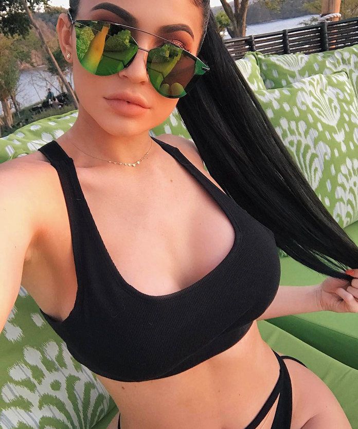 050317-Kardashian-Jenner-Sunglasses-LEAD
