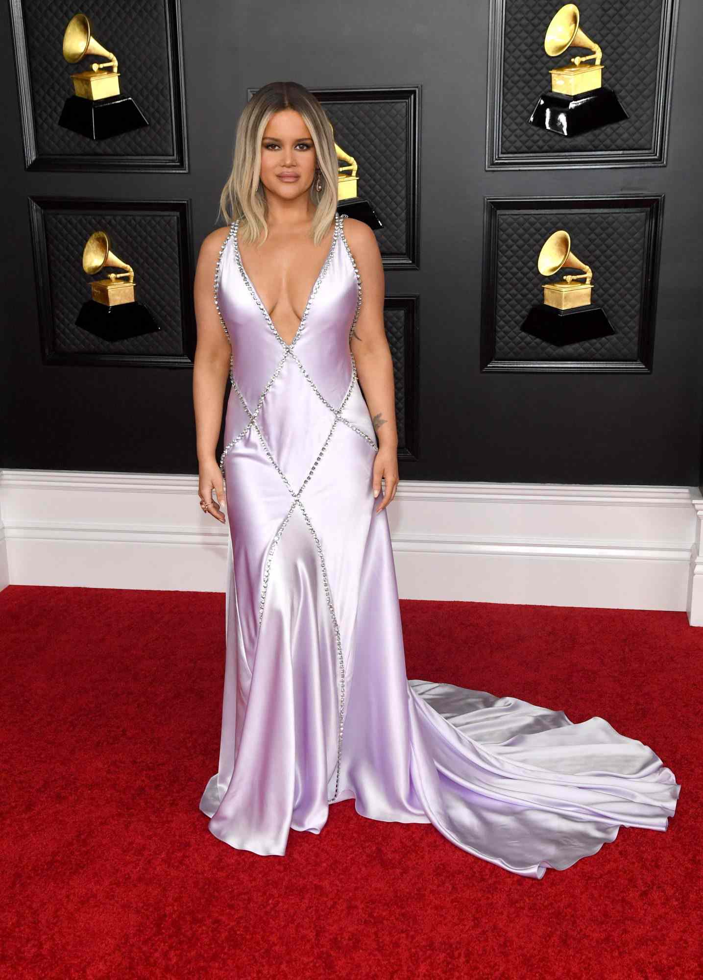 Maren Morris, look, vestido morado, Grammy 2021