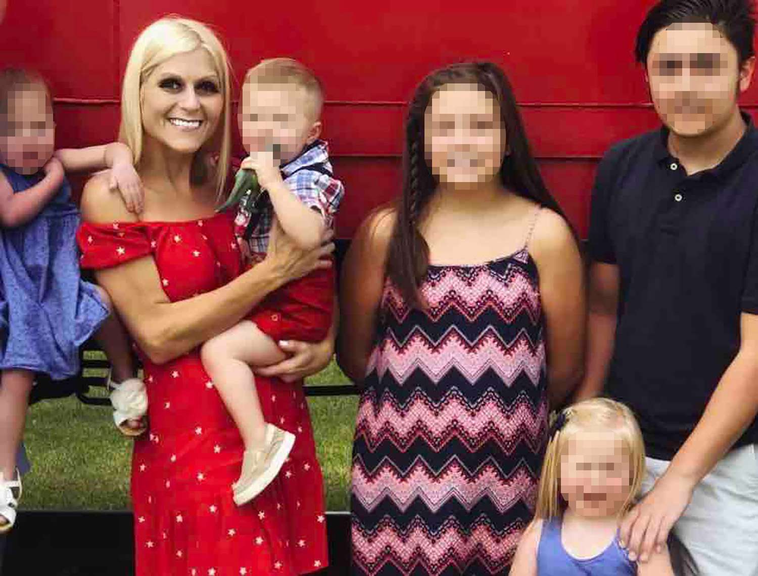 Jennifer Whitman and her childrenBodies of 4 People Found in Back of Pickup Truck in Mexicogofundme