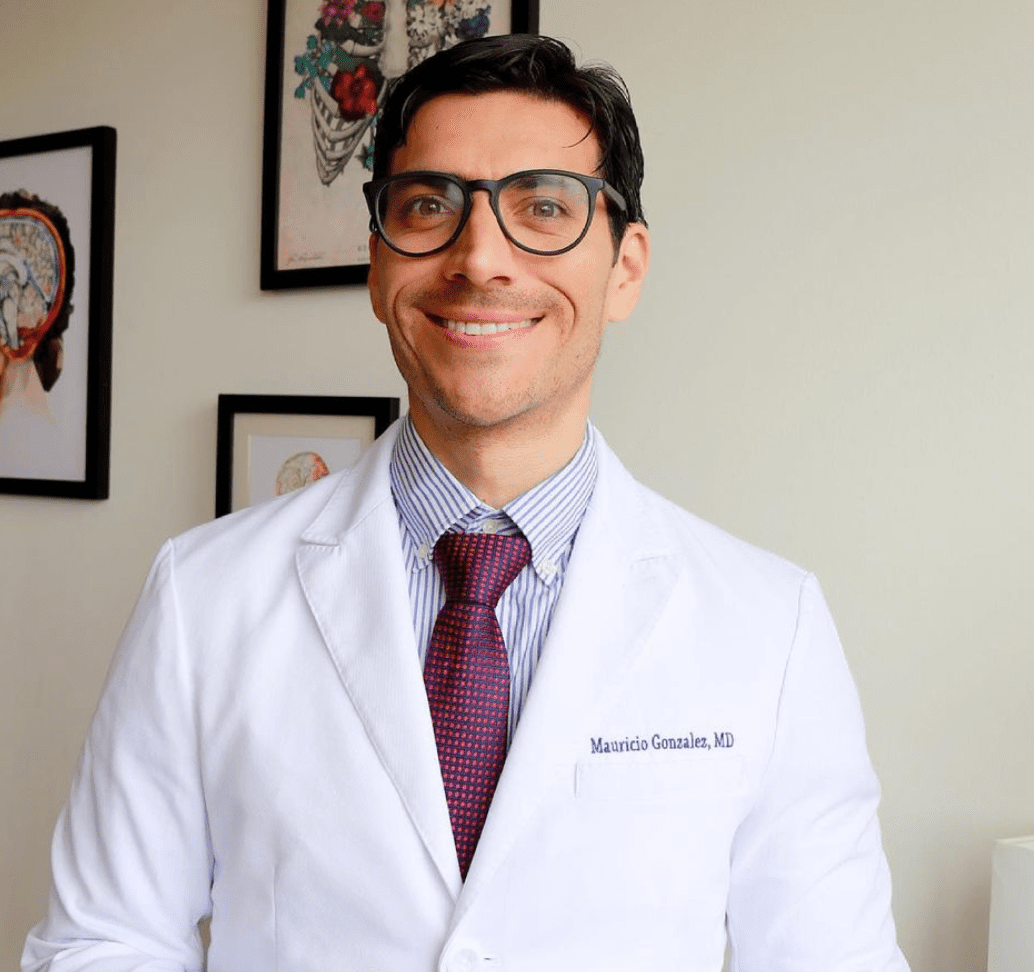 Doctor Mauricio González