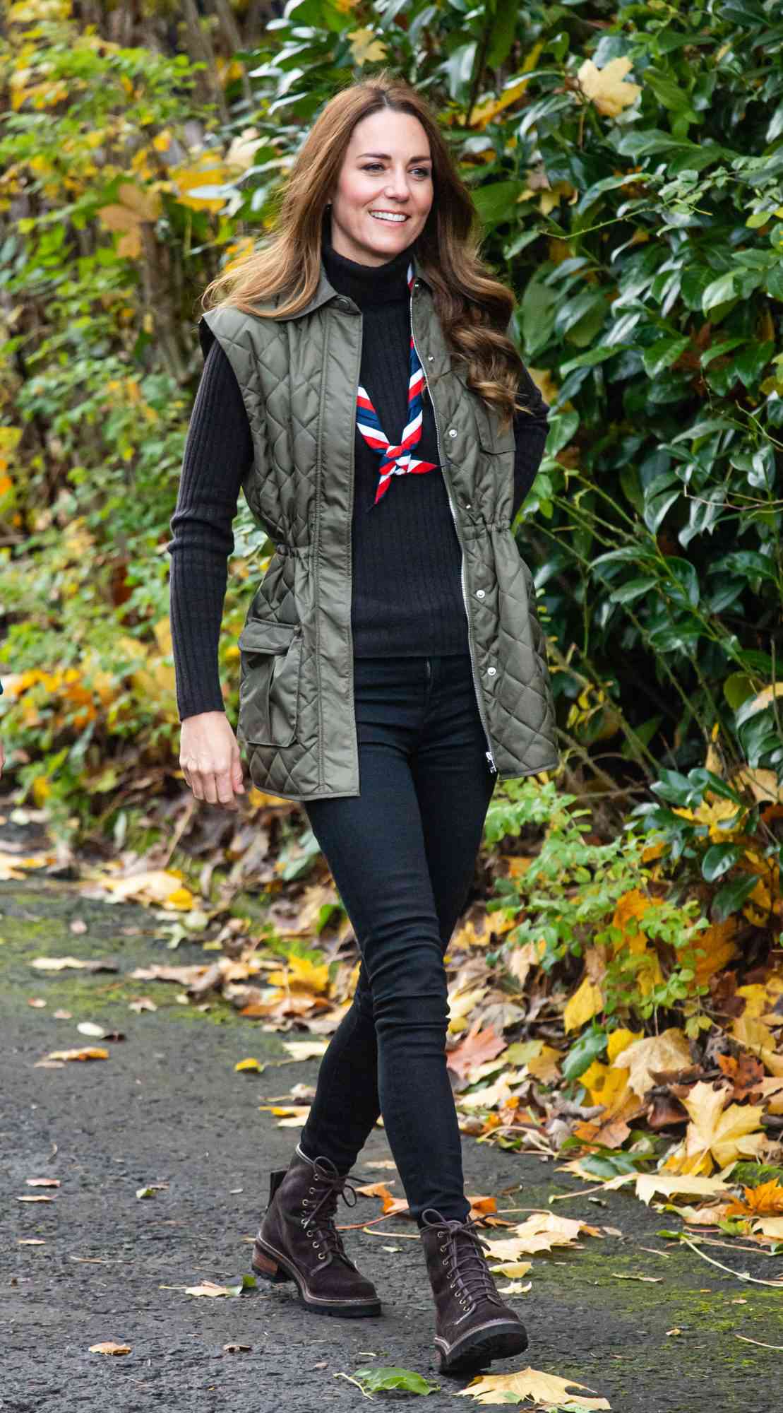 Kate Middleton, look deportivo, chaleco, otoño