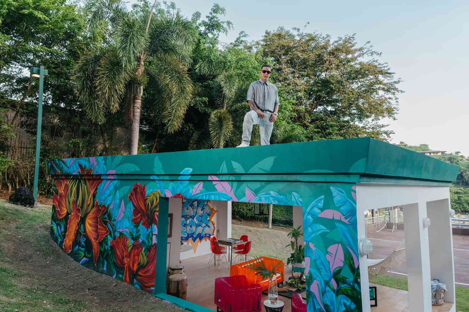 NO REUSE – Daddy Yankee Airbnb Puerto Rico