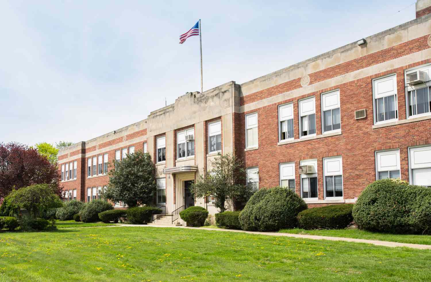 Exterior view of a typical American school building