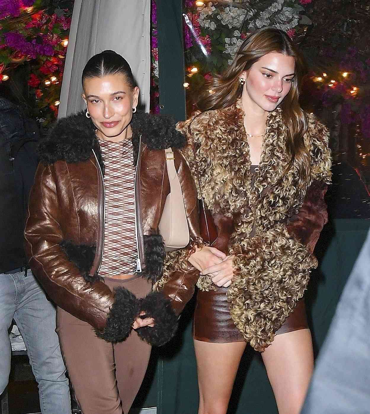 Kendall Jenner y Hailey Bieber