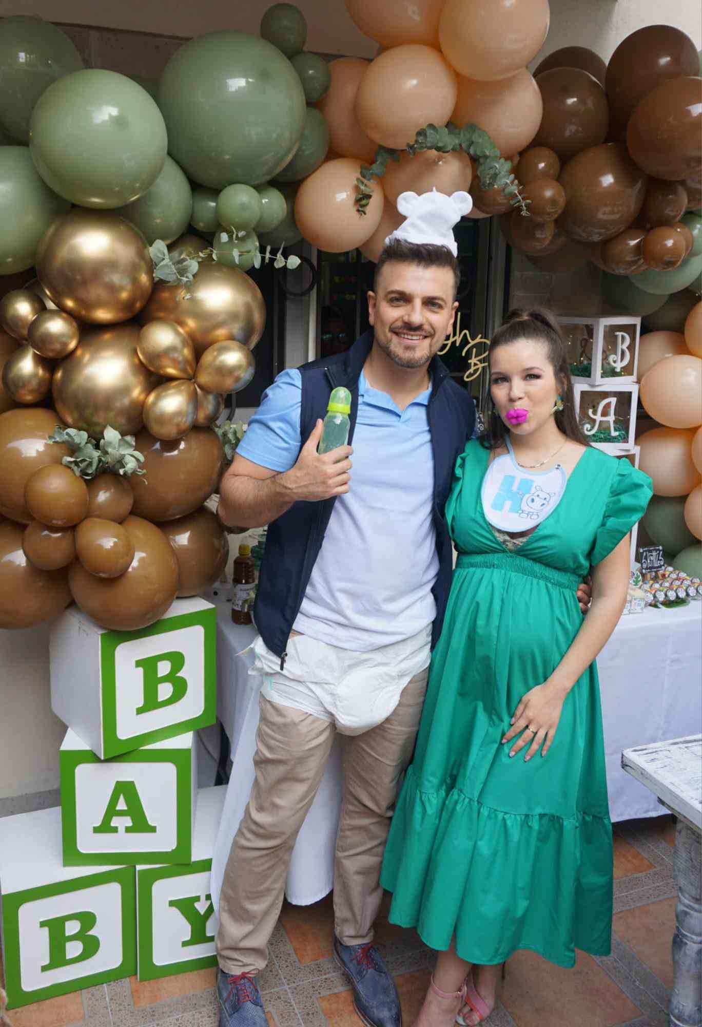 Pablo Azar y Ana Carolina Grajales baby shower