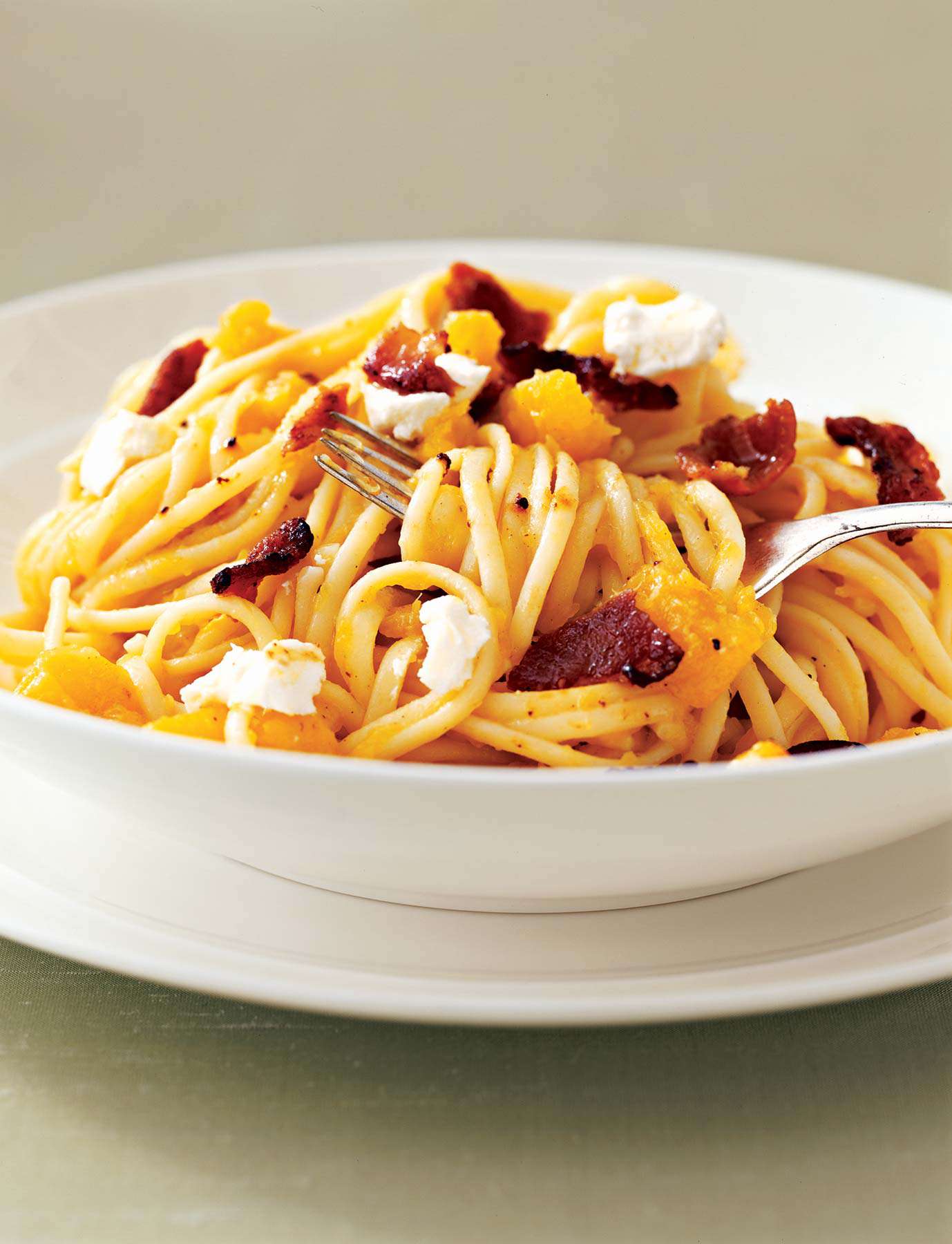 Linguine With Squash, Bacon, and Goat Cheese