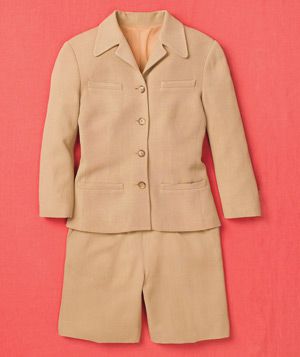 Tan fitted shorts suit