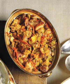 Stuffing With Sausage and Raisins 