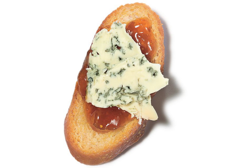 Blue Cheese and Fig Crostini