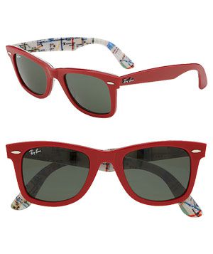 Classic Wayfarer Sunglasses by Ray-Ban