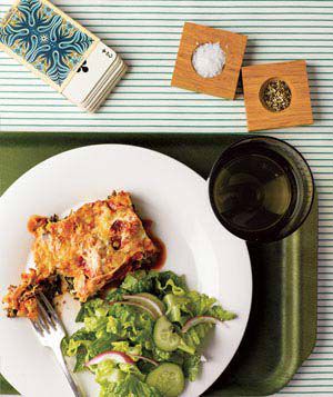 Slow-Cooker Spinach and Ricotta Lasagna With Romaine Salad