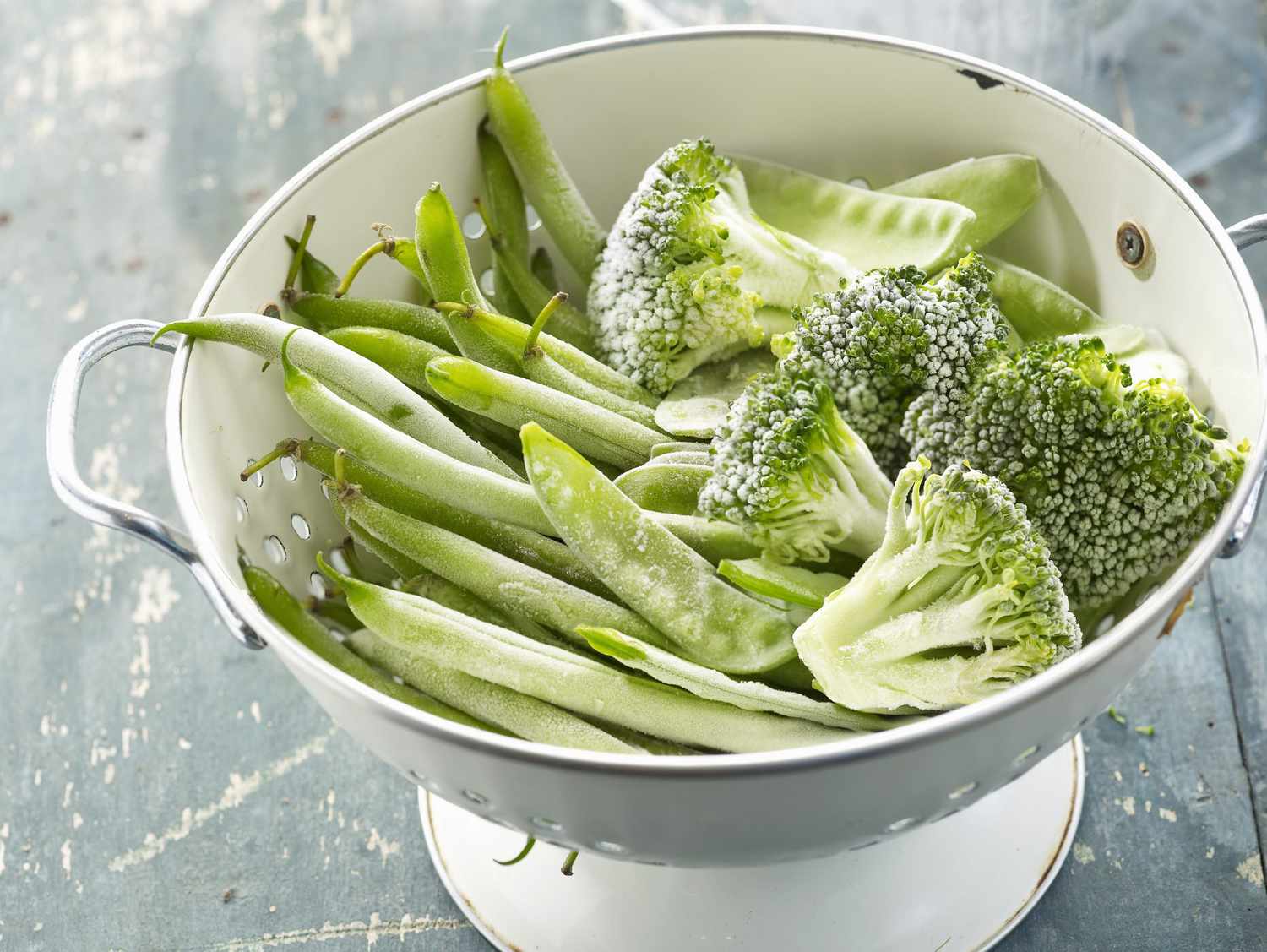 freeze-frozen-vegetables in bowl