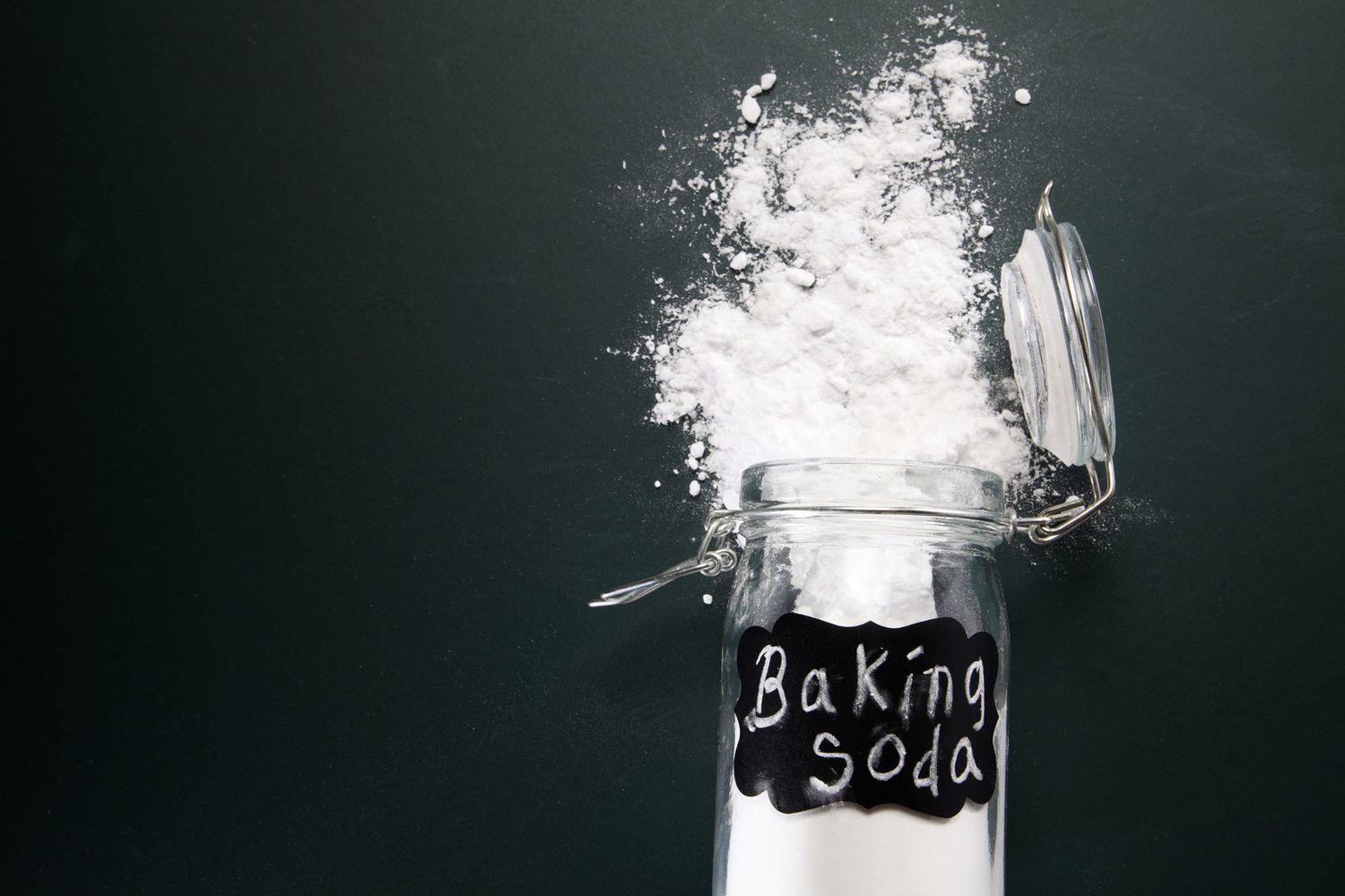 Baking soda vs. baking powder - what is baking soda