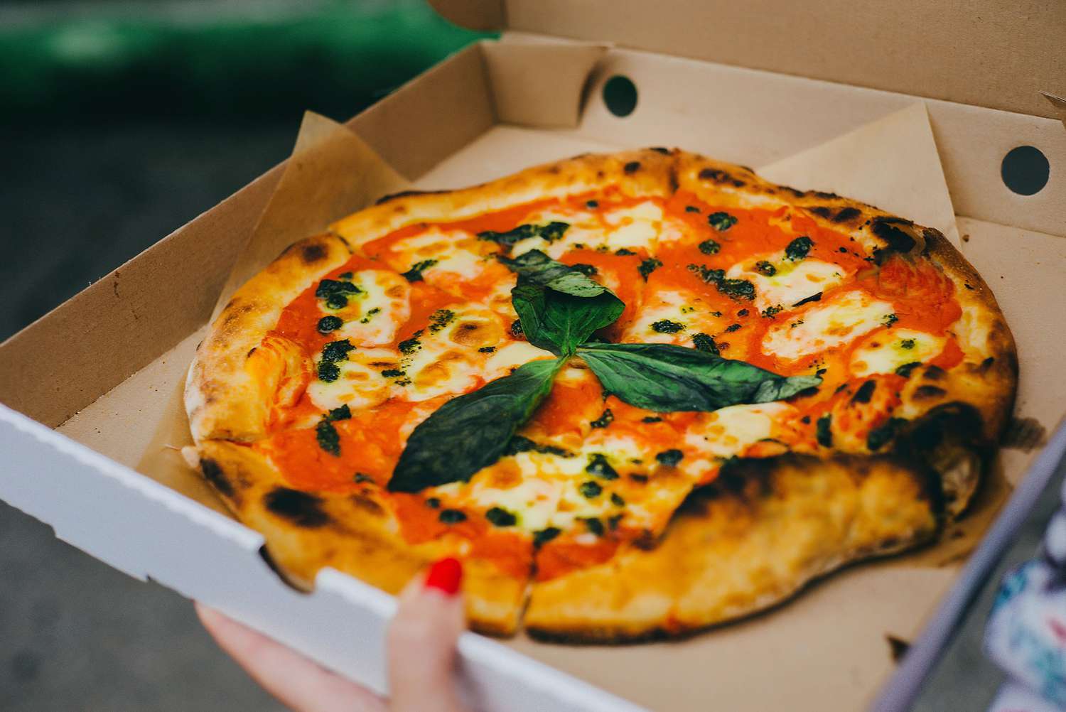 How much to dip delivery: How much to tip for food and pizza delivery drivers (pizza)