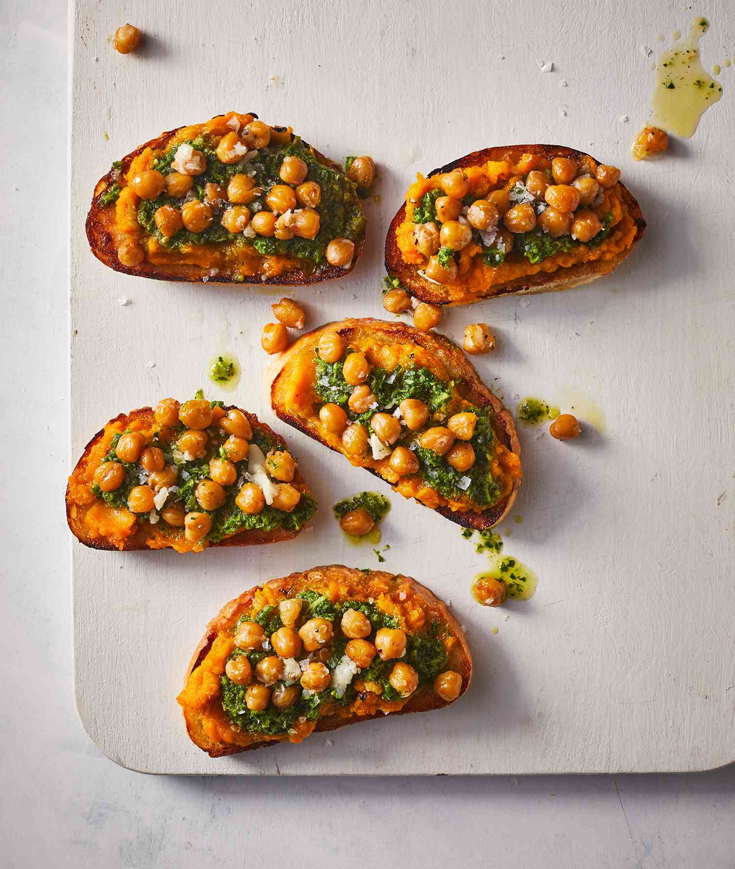Easy Dinner Recipes: Garlic Toast With Squash, Pesto, and Olive-Oil Braised Chickpeas