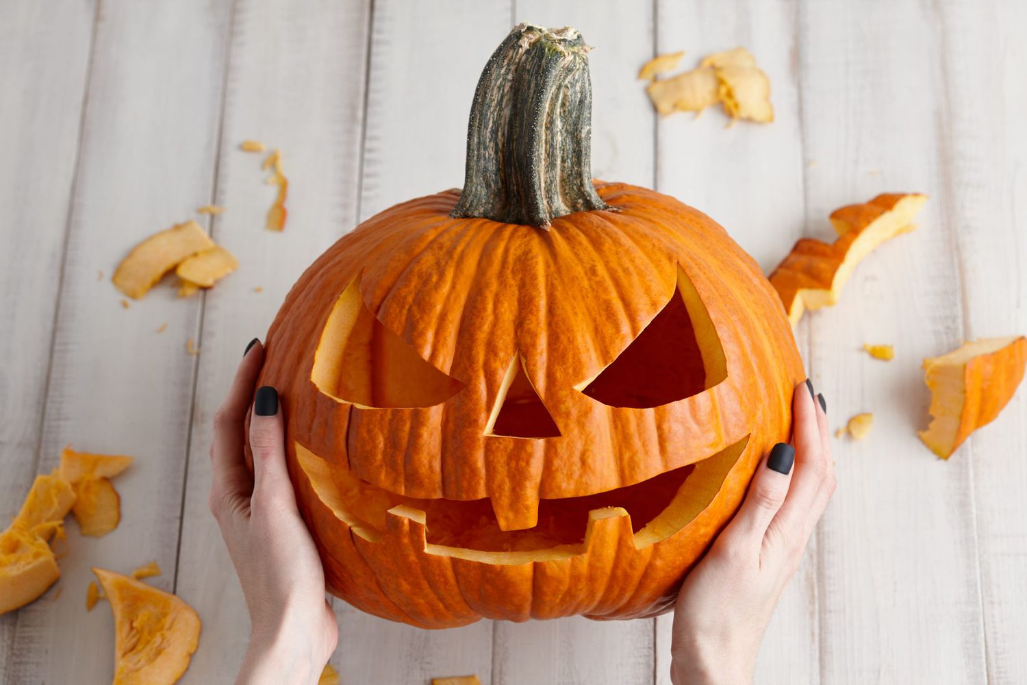 How to carve a pumpkin - guide (jack-o'-lantern)
