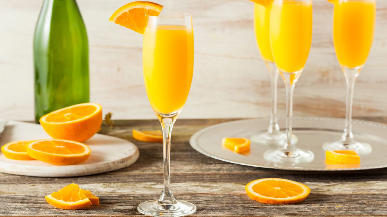 How to Make the Most Fresh-Tasting Mimosa