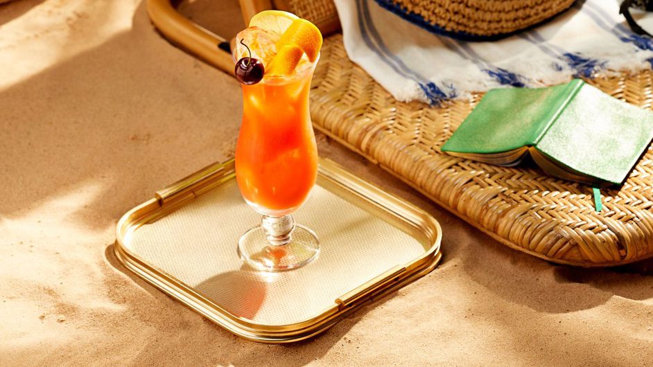 hurricane-passion-fruit-cocktail
