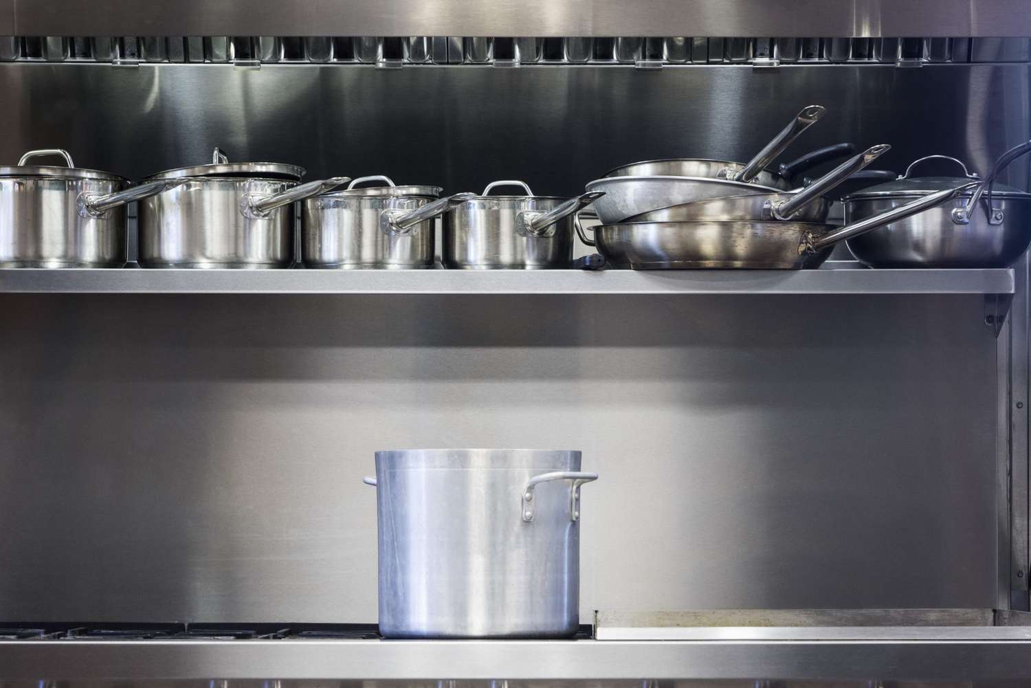 Kitchen Storage Ideas to Steal from Stylish Restaurants, restaurant kitchen