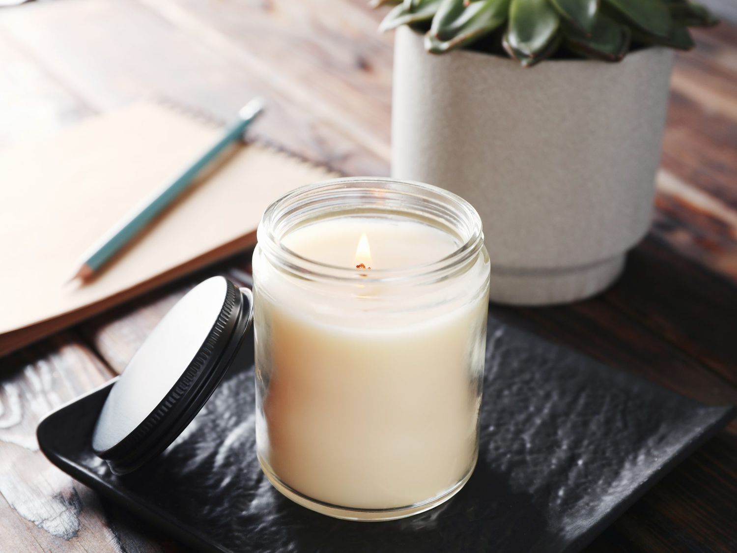 candle care tips: candle jar