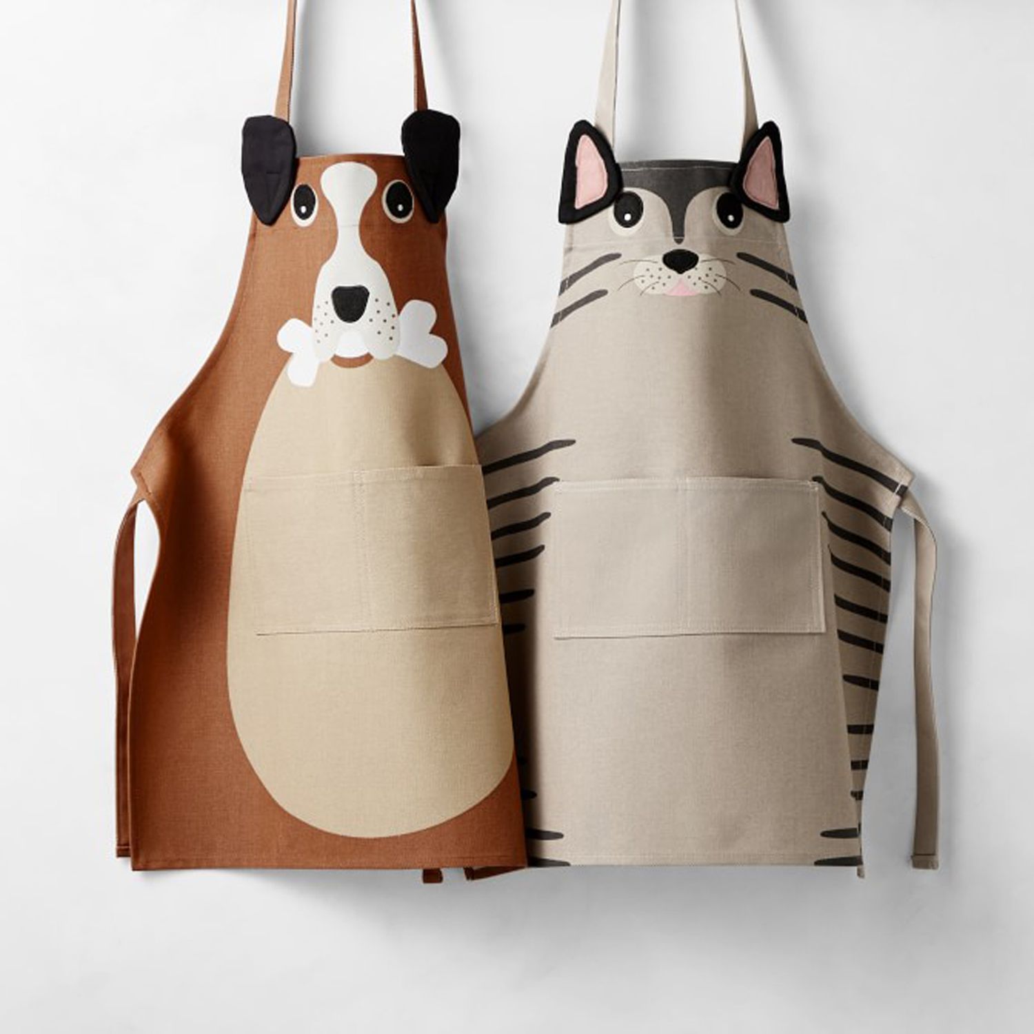 Cheap Christmas Gifts Under $25: dog and cat apron for kids