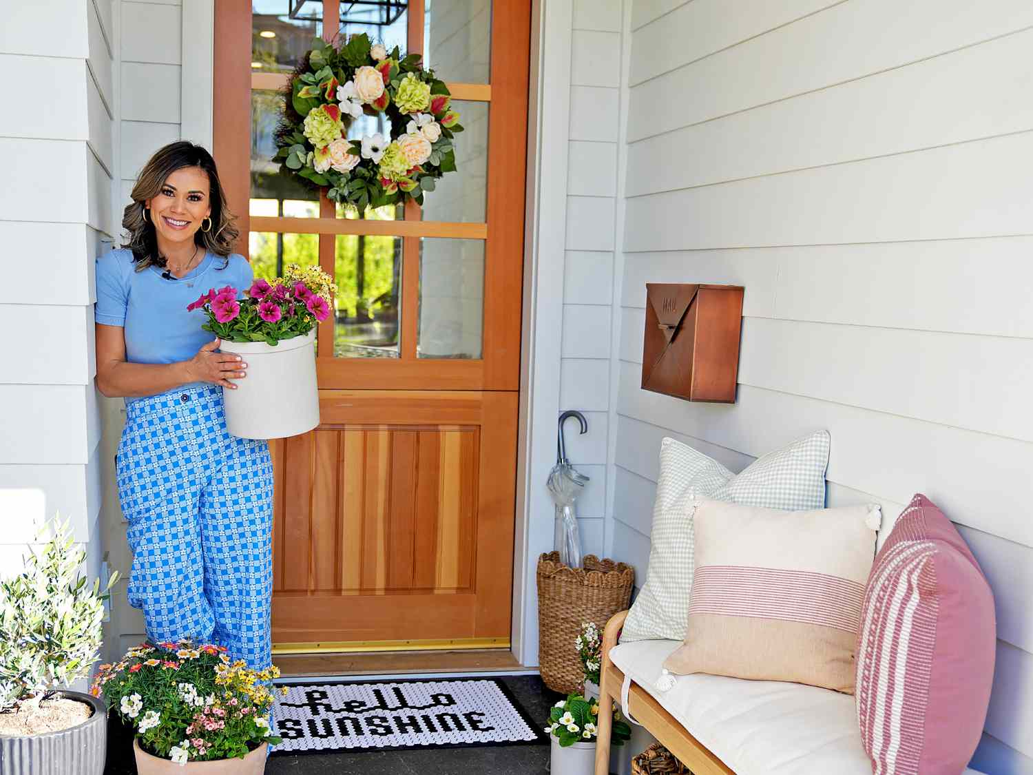 Simply host Brandi Milloy on her front porch