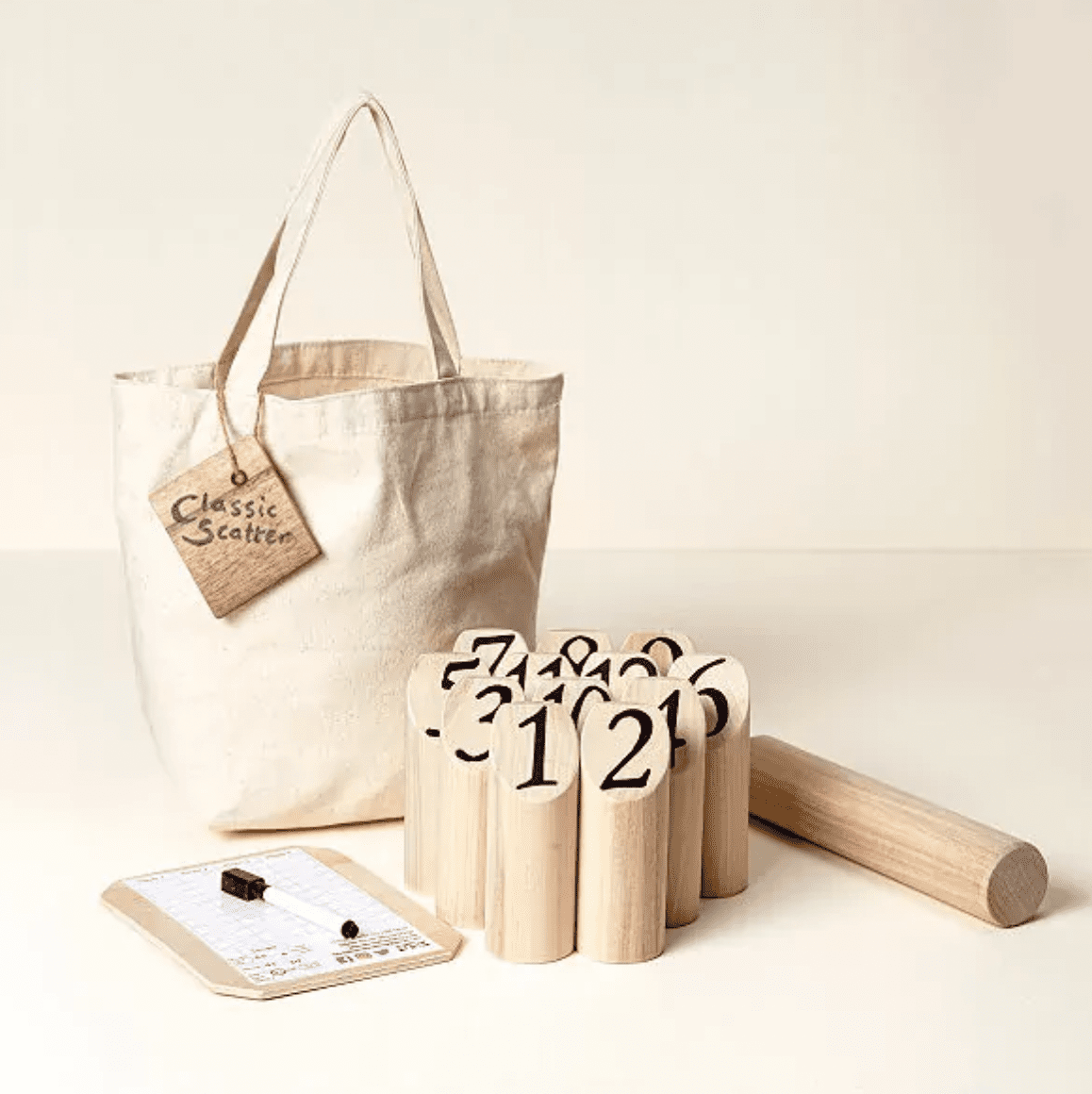 Wooden lawn game with a canvas tote