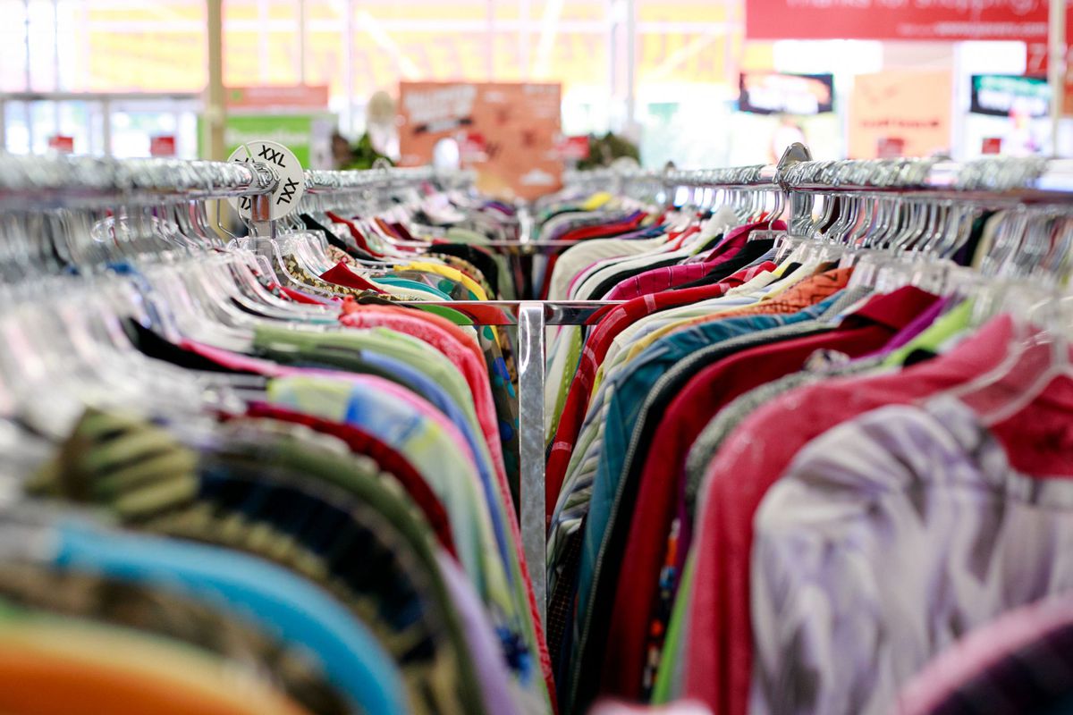 10 Shopping Tips For Scoring The Best Finds At A Thrift Store
