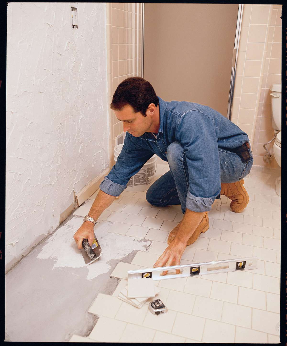 Home Tips: Finding the Right Handyman (image cluster)