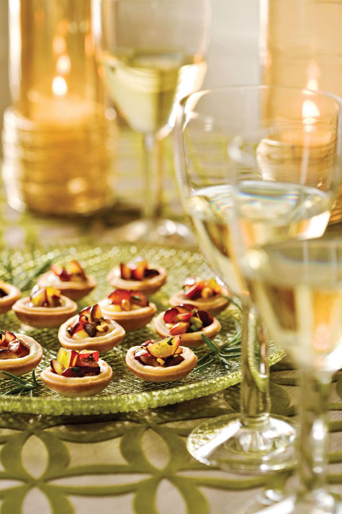 Brie Tartlets with Grape Relish