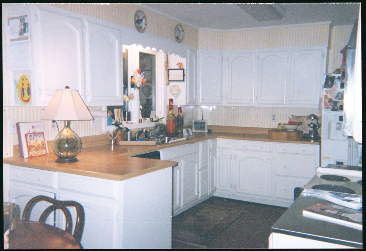 Interior Decorator&rsquo;s Kitchen (before)