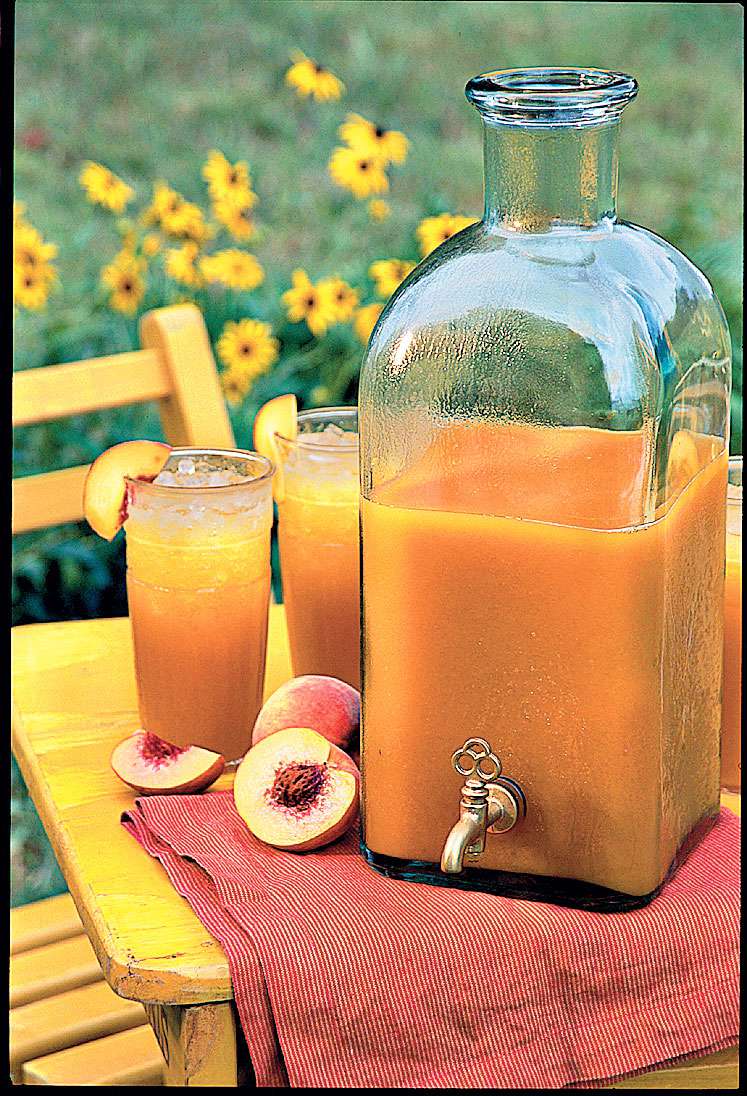 Punch and Cocktail Summer Drink Recipes: Peach Iced Tea