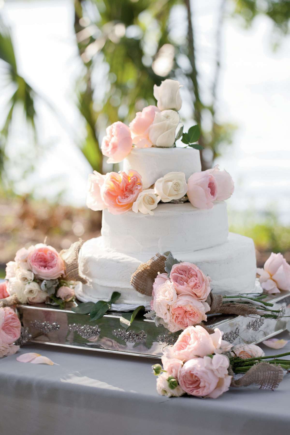 Garden Rose Wedding Cake