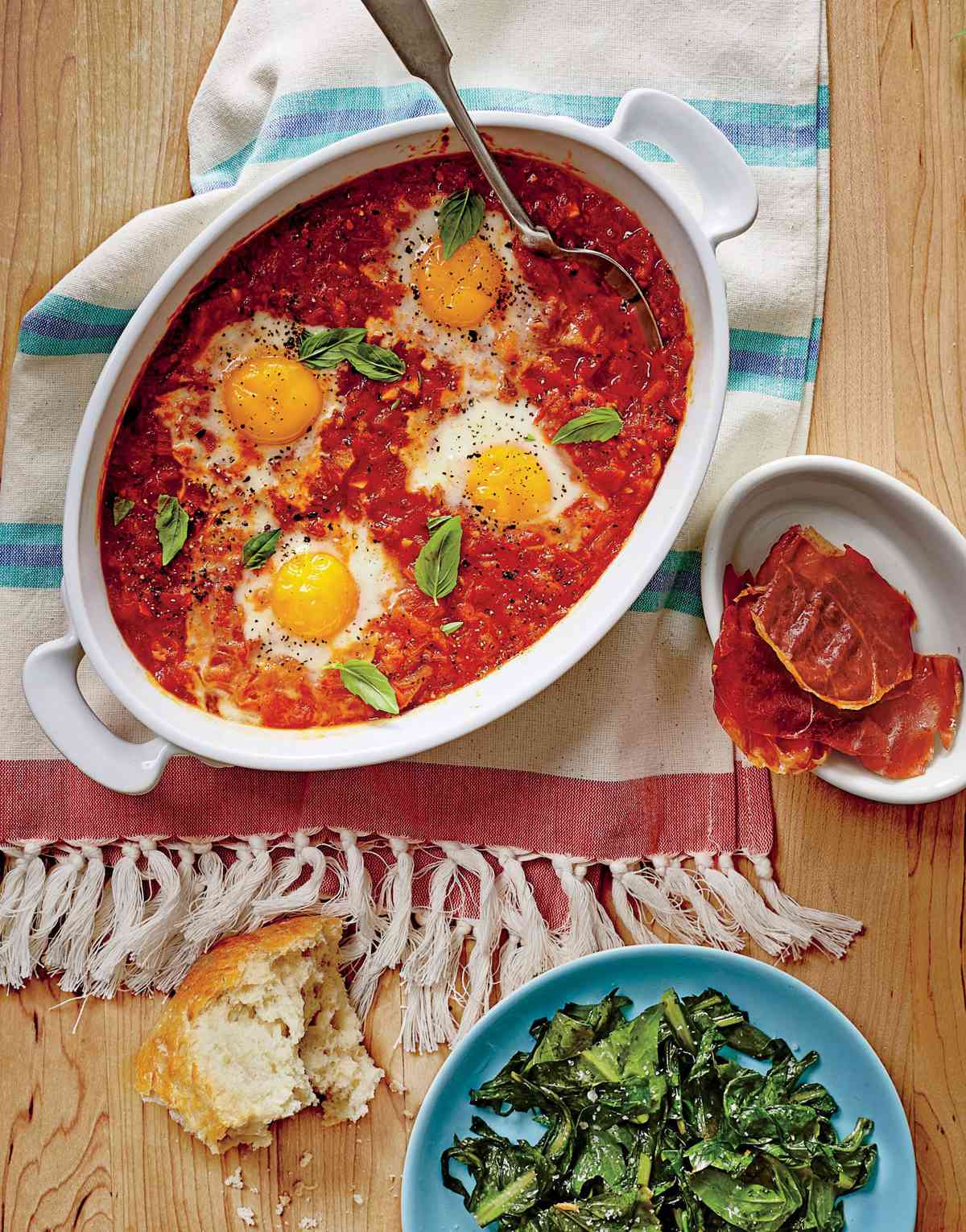 Stewed Tomato Shirred Eggs with Ham Chips