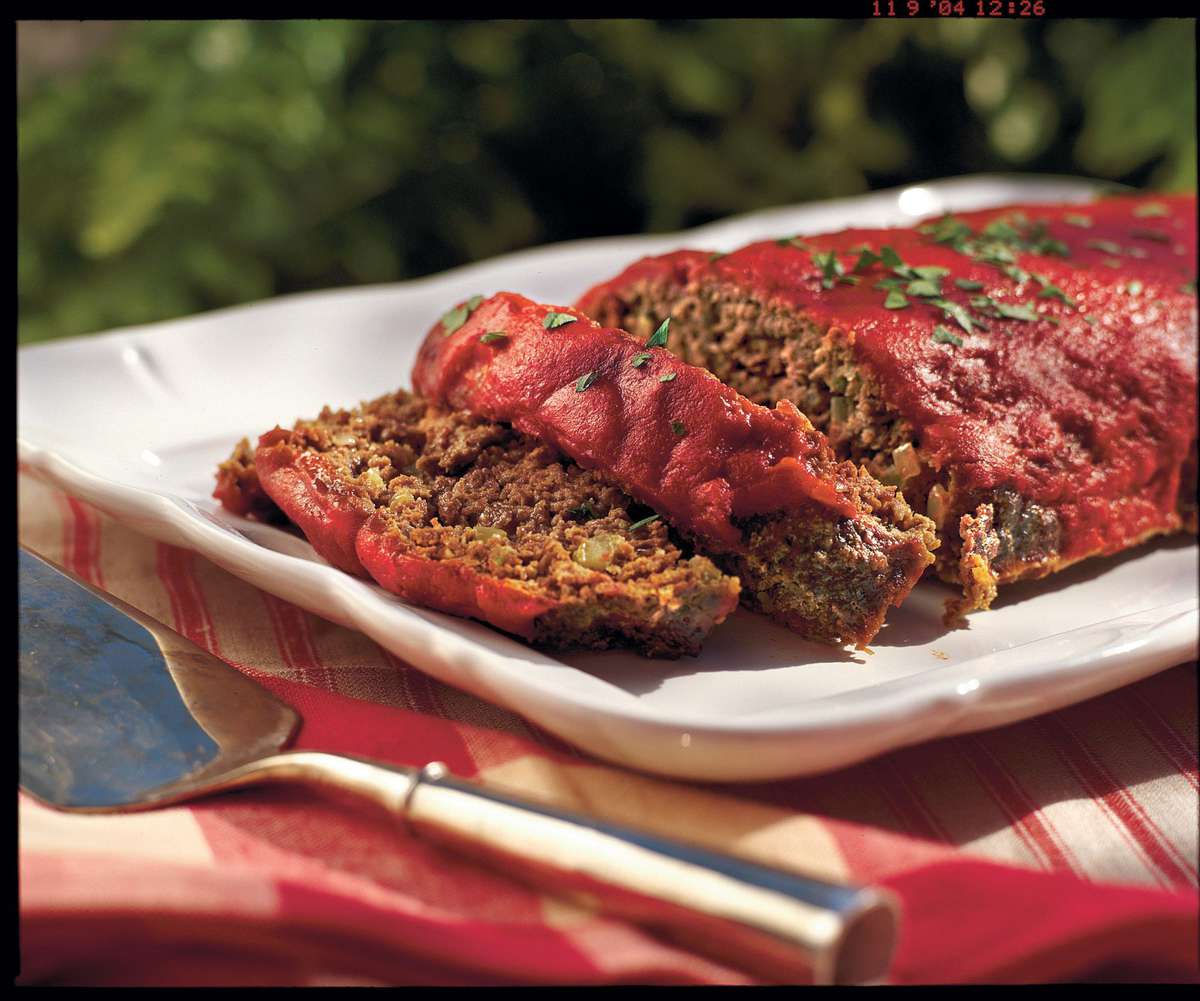 Ground Beef Recipes: Old-fashioned Meatloaf