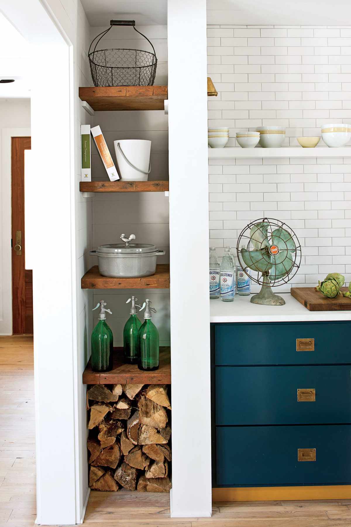 Kitchen: Stylish Storage
